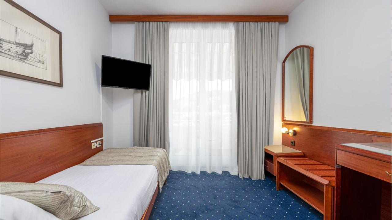 Hotel Komodor Dubrovnik Ngoại thất bức ảnh