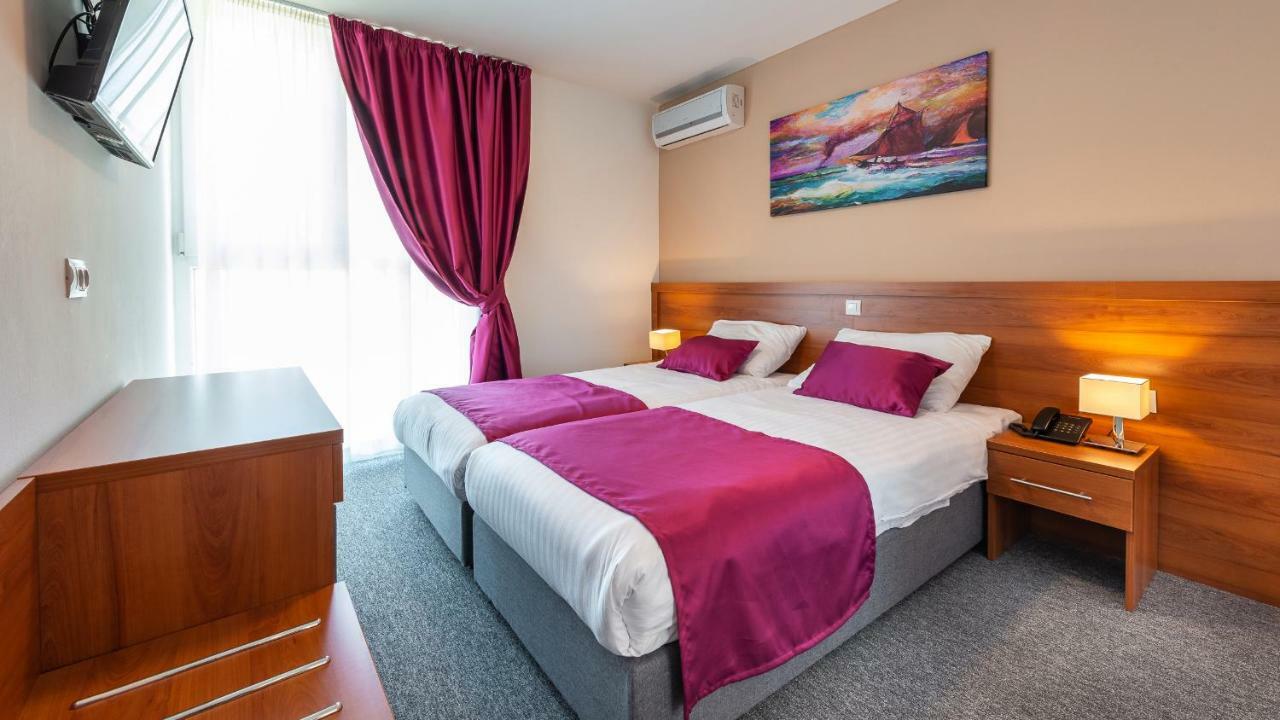 Hotel Komodor Dubrovnik Ngoại thất bức ảnh